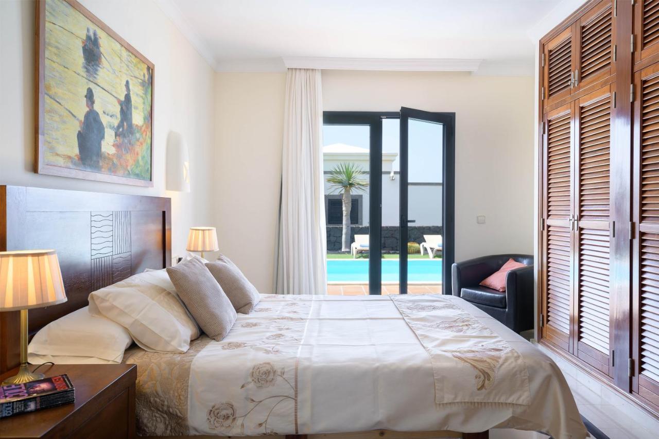 Villa Esterlicia ปลายาบลังกา ภายนอก รูปภาพ