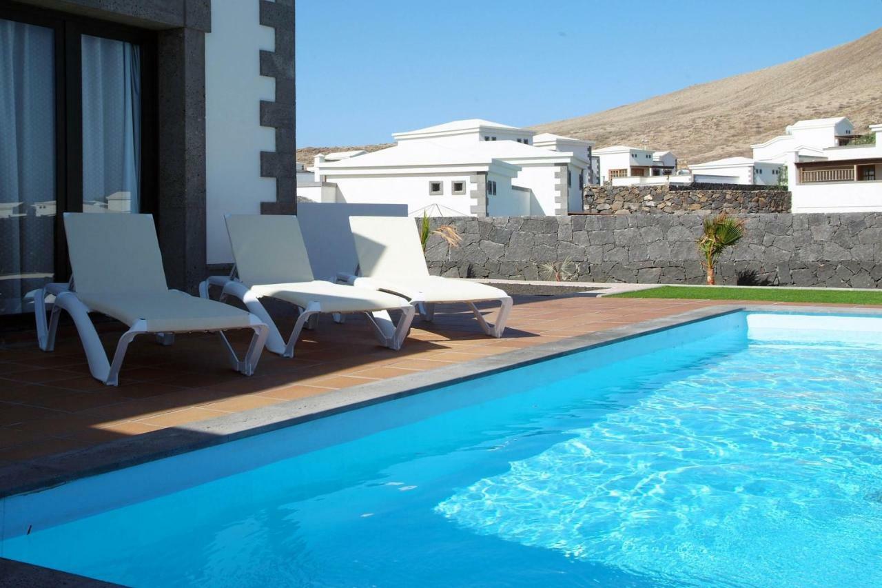Villa Esterlicia ปลายาบลังกา ภายนอก รูปภาพ